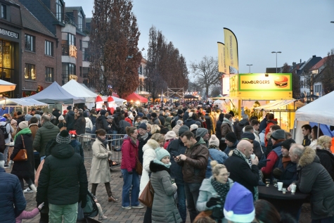 Kerstmarkt Lochristi - Aankond 2023 - © Bennie Vanderpiete Kerstmarkt Lochristi - Aankond 2023 - © Bennie Vanderpiete