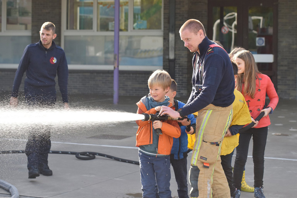 Weekend jeugd aankondiging © Bennie Vanderpiete Weekend jeugd aankondiging © Bennie Vanderpiete